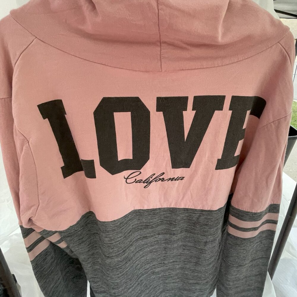 Ladies Pink & Gray Sweatshirt, by ON FIRE, Size 2X - Picture 2 of 3